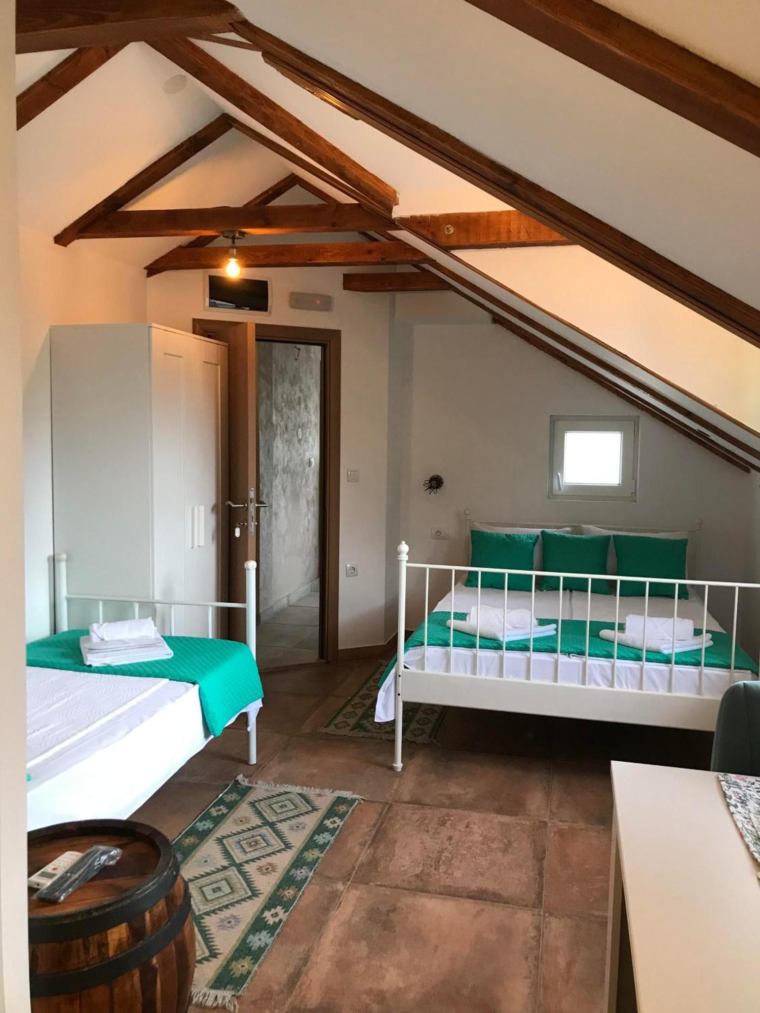 Apartments Pkt Delux Ниш Екстер'єр фото
